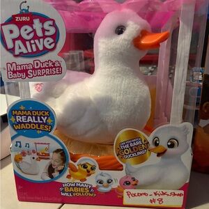 Nwt Pets Alive Mama Duck & Baby Surprise - White and Orange